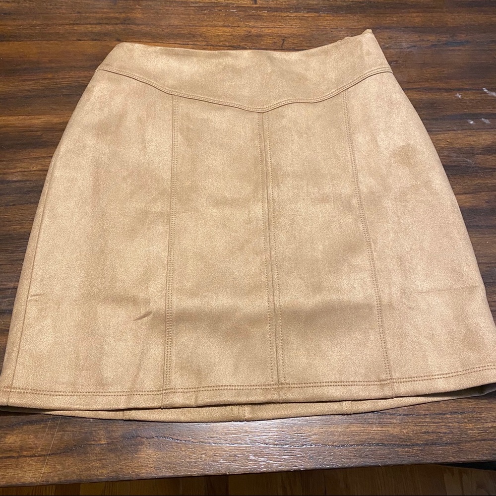 White House black market ultra suede skirt 6